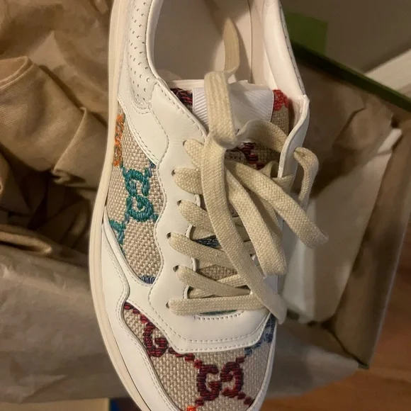 Gucci White Sneakers with Multicolor Logo. BRAND NEW sz 41 - Picture 6 of 7